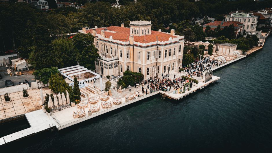 Mansion wedding reception estate — Gramercy Mansion wedding shuttle Baltimore