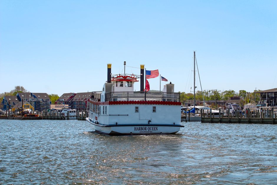 Annapolis Maryland waterfront near the U.S. Naval Academy — Plebe Parent Weekend transportation