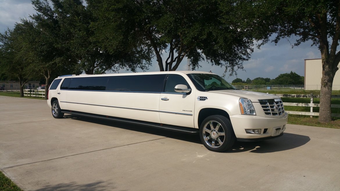 10 Passenger Mercedes Stretch Limousine