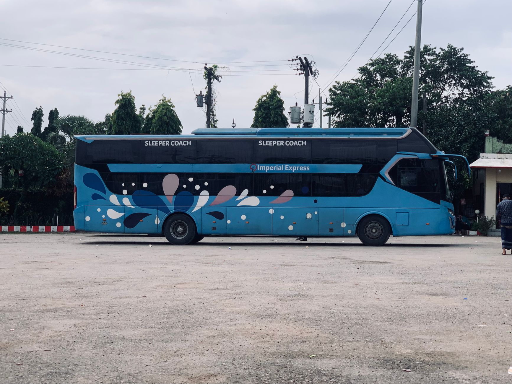 Kent County Mini Bus in Baltimore